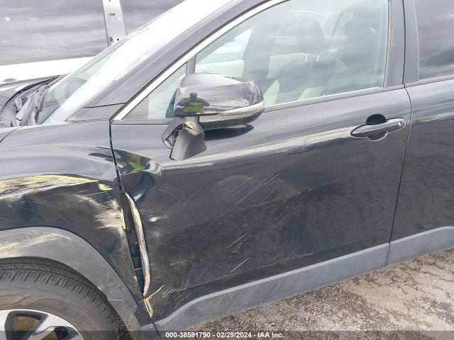 Toyota Corolla Cross Xle 2022 7MUDAABG6NV013795 Image 19