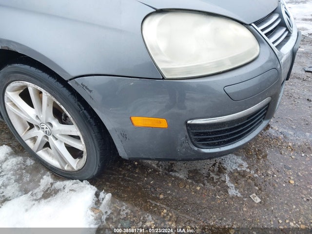 2005 VOLKSWAGEN JETTA 2.5 VIN: 3VWSG71K55M604058