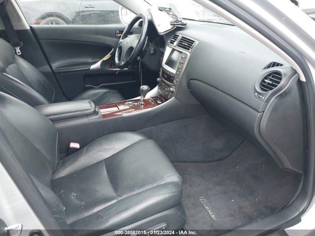 2006 LEXUS IS 350 VIN: JTHBE262665005843