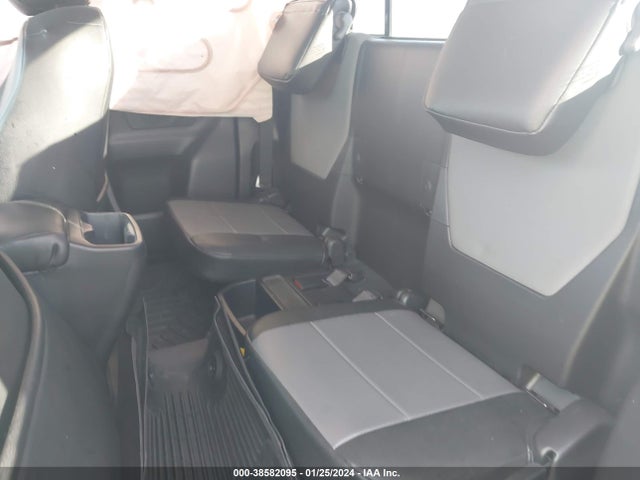 Toyota Tacoma Sr 2022 3TYRX5GN1NT062985 Image 8