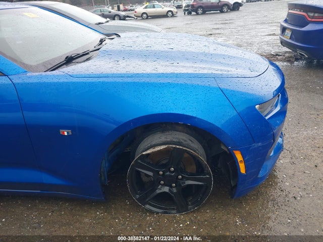 Chevrolet Camaro 1lt 2017 1G1FB1RS8H0119563 Image 6