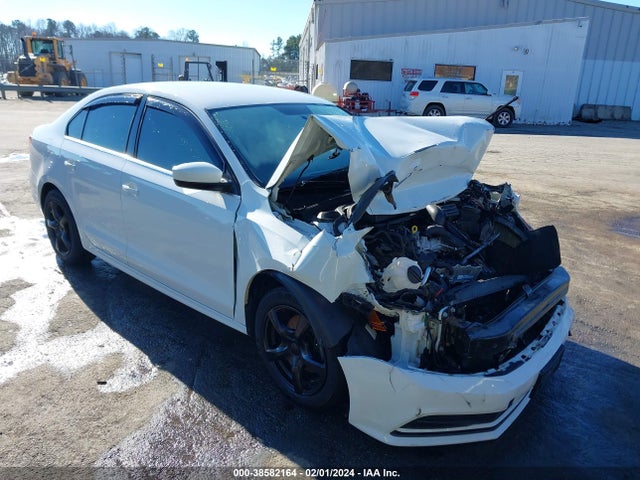 2017 3VW167AJ1HM242997 main image
