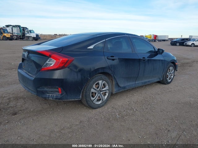 Honda Civic Lx 2018 2HGFC2F57JH579213 Image 4