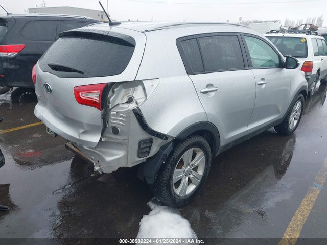 2011 KIA SPORTAGE LX VIN: KNDPB3A22B7082012