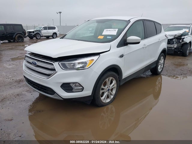 Ford ESCAPE SE 2017 1FMCU0GD4HUC28562 Image 2