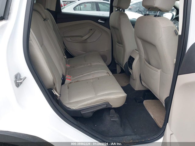 Ford ESCAPE SE 2017 1FMCU0GD4HUC28562 Image 8