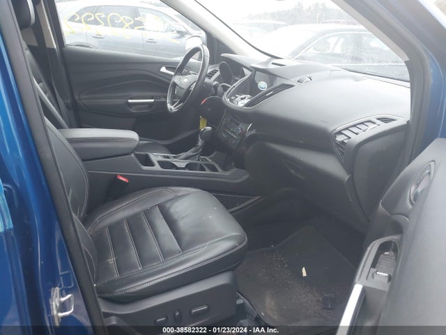 Ford Escape Titanium 2017 1FMCU9JD0HUD01679 Image 5