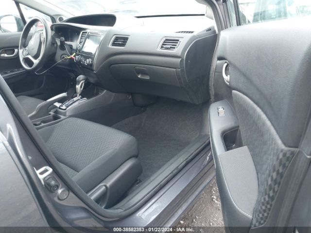 19XFB2F77FE704426 Honda CIVIC SE