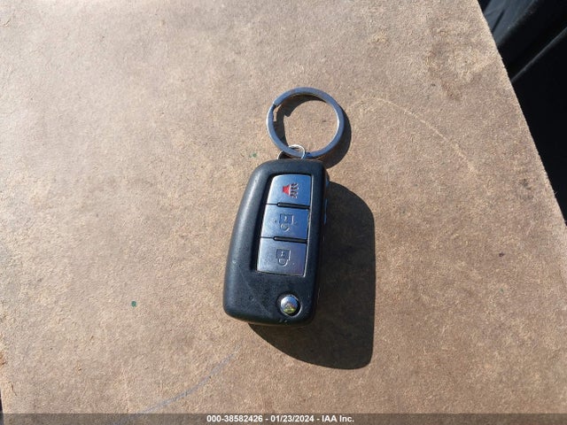Nissan ROGUE S 2017 KNMAT2MT0HP525896 Image 11