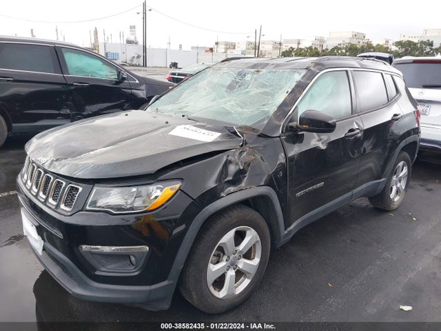Jeep Compass Latitude Fwd 2018 3C4NJCBB7JT441048 Image 2