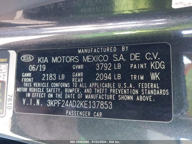 2019 KIA FORTE LXS VIN: 3KPF24AD2KE137853