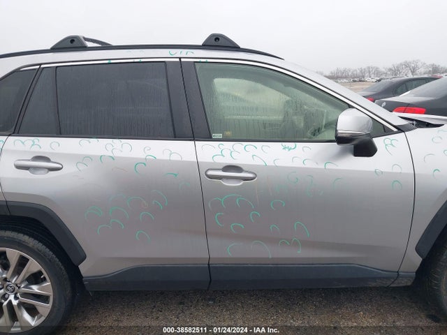 2019 TOYOTA RAV4 XLE PREMIUM VIN: JTMC1RFV3KJ003554