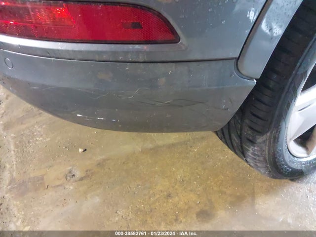 WA1BCCFS8HR013428 Audi Q3 2.0t Premium