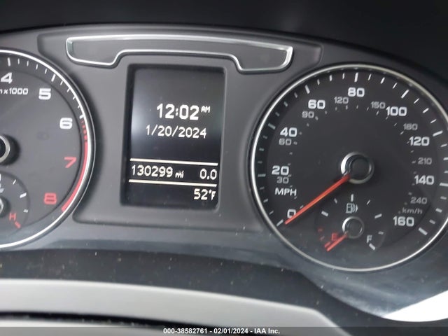 WA1BCCFS8HR013428 Audi Q3 2.0t Premium