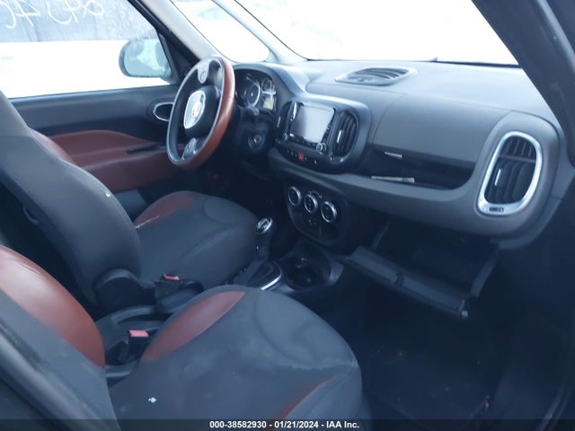 2014 FIAT 500L ZFBCFADH0EZ006209 Photo 4