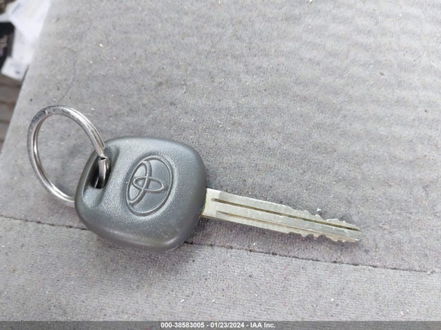 2006 TOYOTA COROLLA LE VIN: JTDBR32E660094547