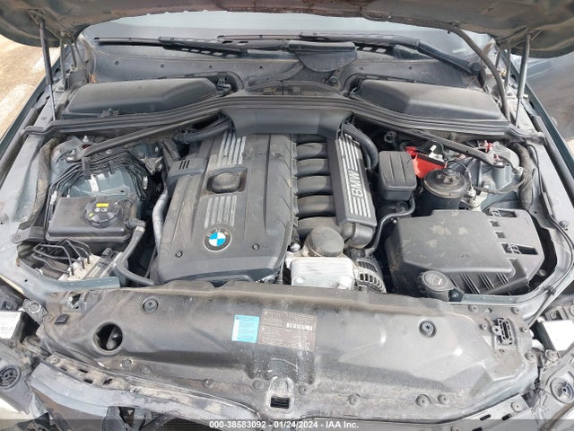 2009 BMW 528I VIN: WBANU53579C117520