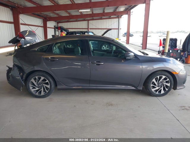 Honda CIVIC EX 2018 2HGFC2F77JH528750 Image 14
