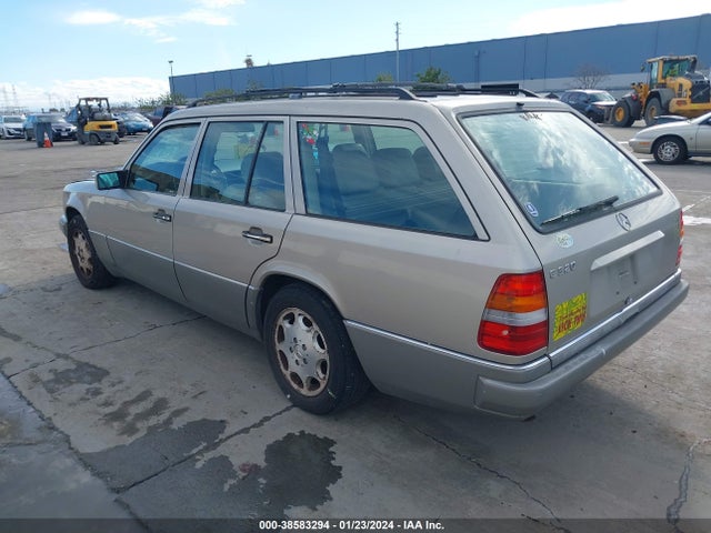 Продаж на аукціоні авто 1995 Mercedes-benz E 320, vin: WDBEA92EXSF309196, номер лоту: 38583294
