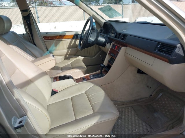 Продаж на аукціоні авто 1995 Mercedes-benz E 320, vin: WDBEA92EXSF309196, номер лоту: 38583294