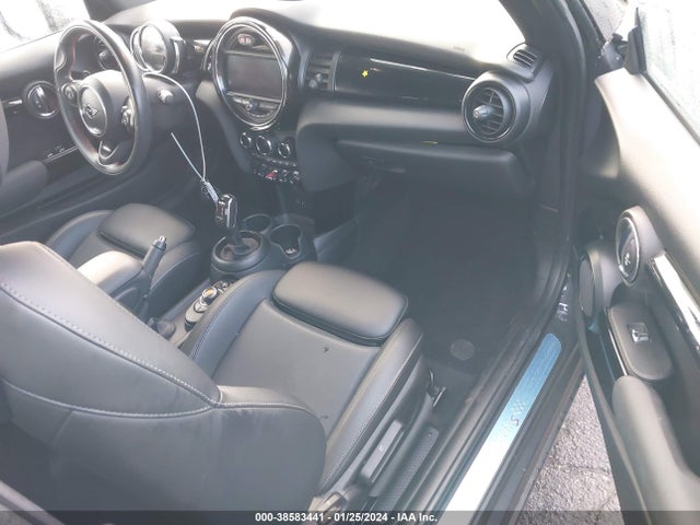 2020 MINI CONVERTIBLE WMWWJ5C0XL3L54141 Photo 4