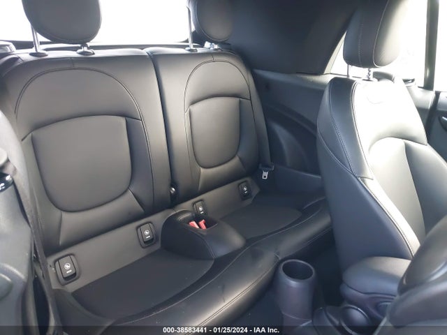 2020 MINI CONVERTIBLE WMWWJ5C0XL3L54141 Photo 7