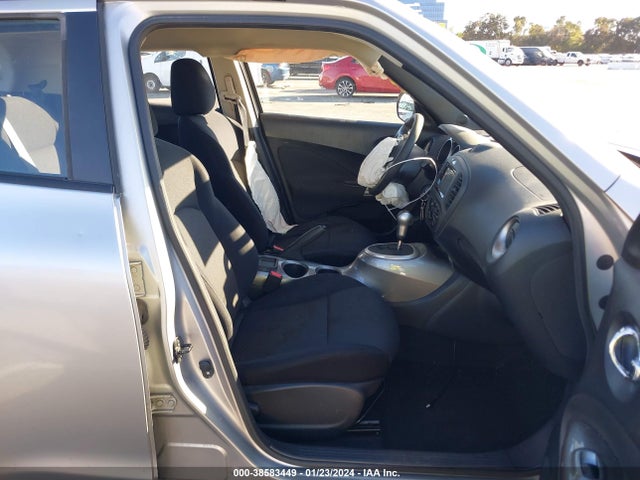 38583449 :رقم المزاد ، JN8AF5MR8CT109936 vin ، 2012 Nissan Juke S مزاد بيع