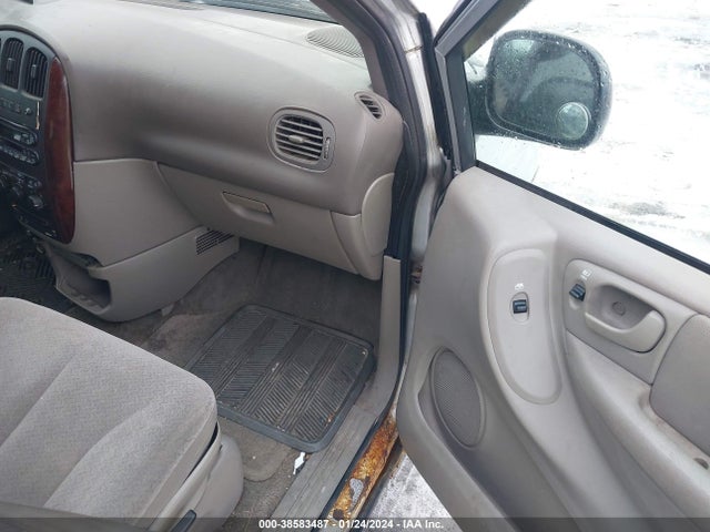 2002 CHRYSLER TOWN & COUNTRY EX VIN: 2C4GP74L72R716250