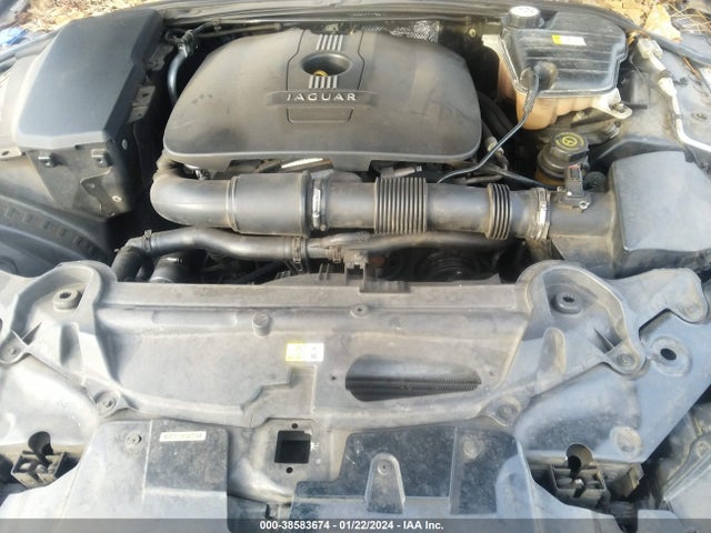 2013 JAGUAR XF SAJWA0ES2DPS64076 Photo 9