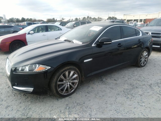 2013 JAGUAR XF SAJWA0ES2DPS64076 Photo 1