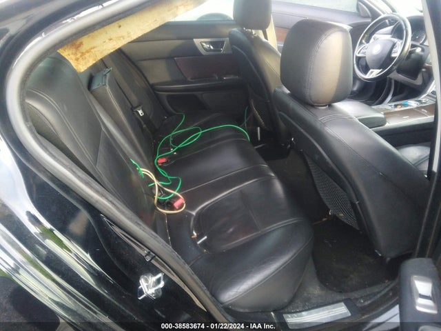 2013 JAGUAR XF SAJWA0ES2DPS64076 Photo 7