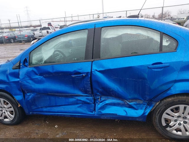 Chevrolet Sonic Ls Auto 2017 1G1JB5SH4H4152908 Image 14
