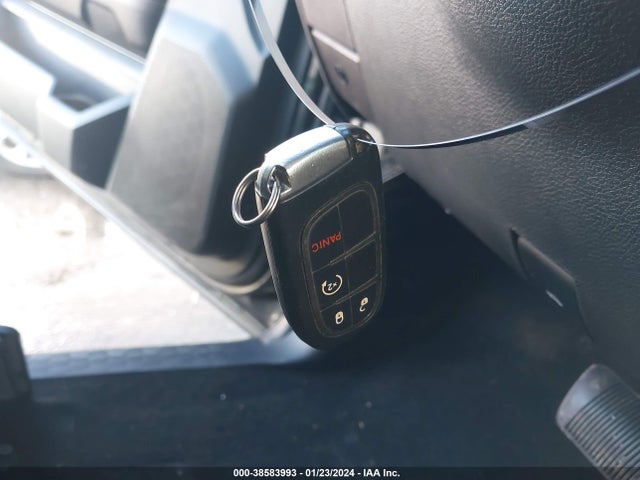 RAM 2500 Laramie 2016 3C6UR5FL0GG192040 Image 11