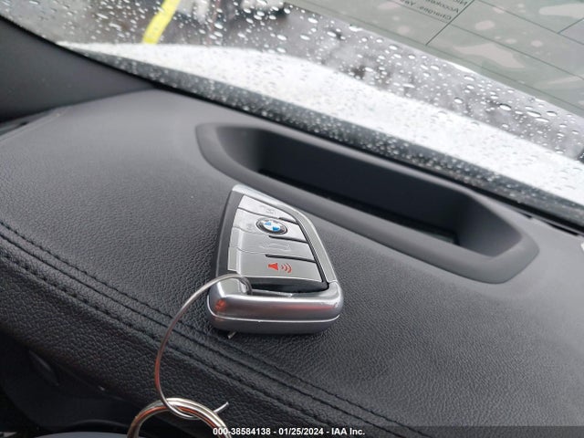 BMW 540i Xdrive 2017 WBAJE7C31HG887046 Image 11