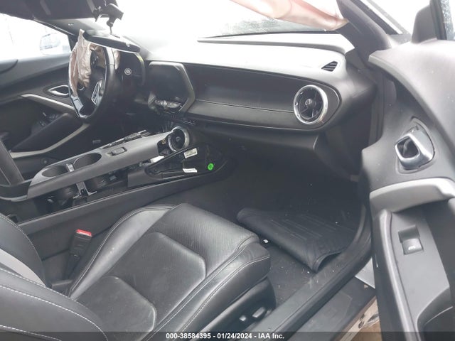Chevrolet Camaro 2lt 2018 1G1FD1RS7J0119585 Image 5