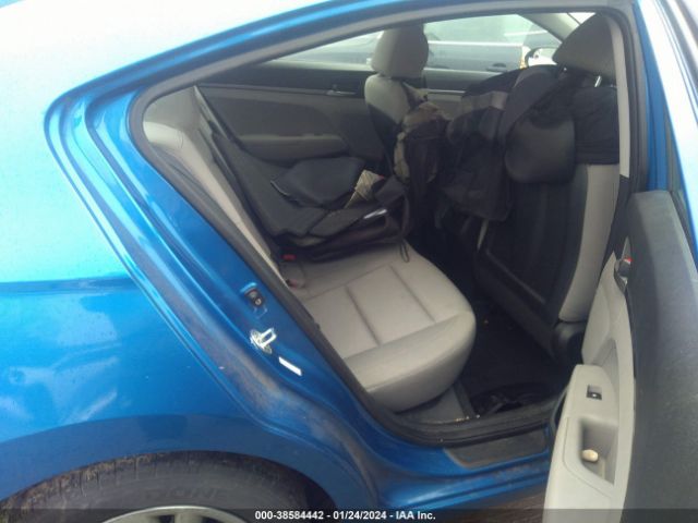 KMHD74LF4HU362157 Hyundai ELANTRA SE
