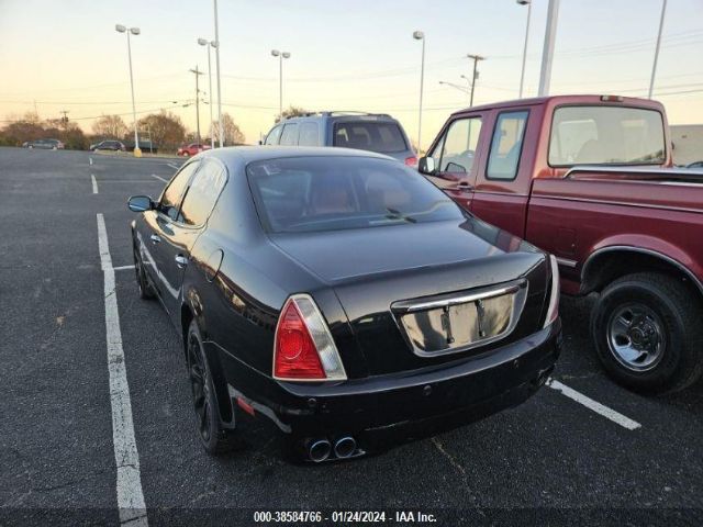 2008 MASERATI QUATTROPORTE ZAMFE39A480033423 Photo 2