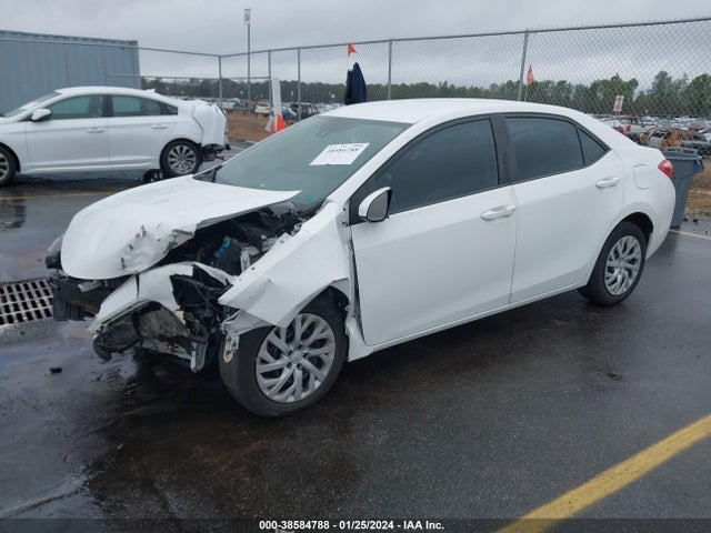 2018 TOYOTA COROLLA LE VIN: 2T1BURHE2JC086324