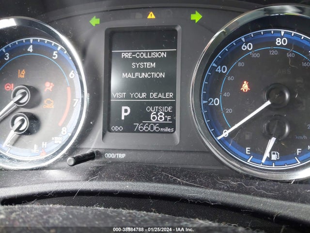 2018 TOYOTA COROLLA LE VIN: 2T1BURHE2JC086324