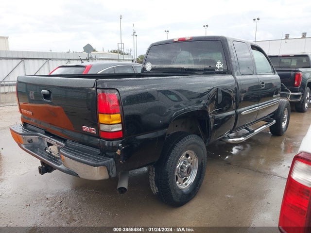 2005 GMC SIERRA 2500HD SLE VIN: 1GTHC29U25E227180