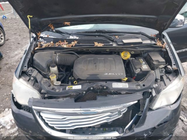 2C4RC1CG5ER418564 Chrysler Town & Country Touring-l