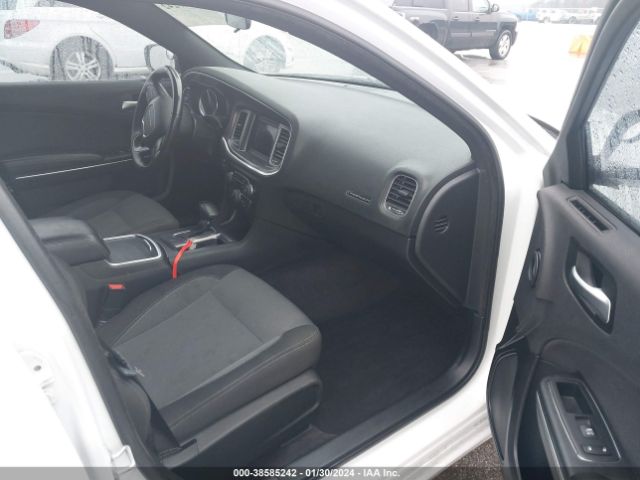 2C3CDXBG0JH174317 Dodge Charger Sxt Rwd