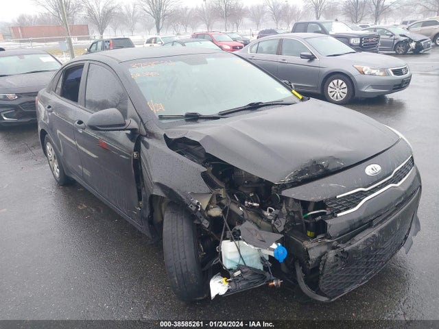 KIA RIO LX 2018 3KPA24AB0JE060990 Image 1