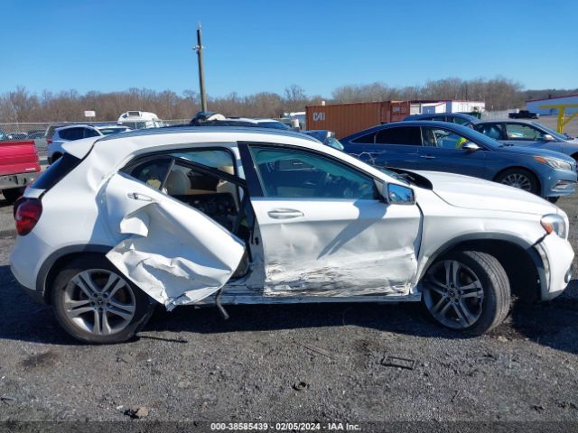 WDCTG4GB0KU008421 Mercedes-Benz Gla 250 4matic