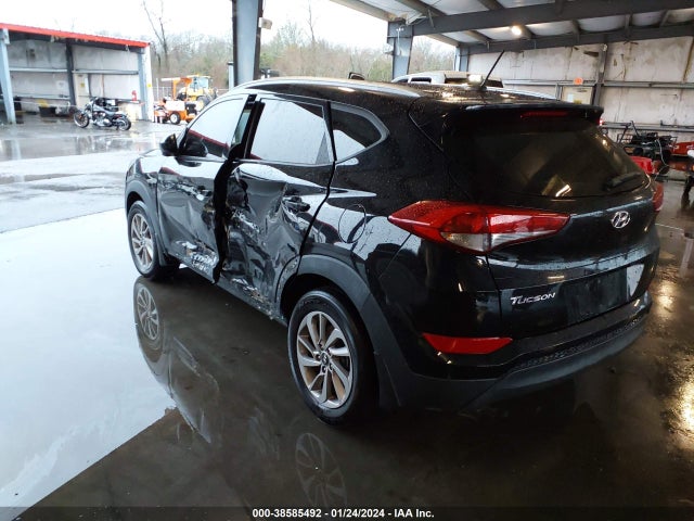 2016 HYUNDAI TUCSON SE VIN: KM8J33A45GU189516