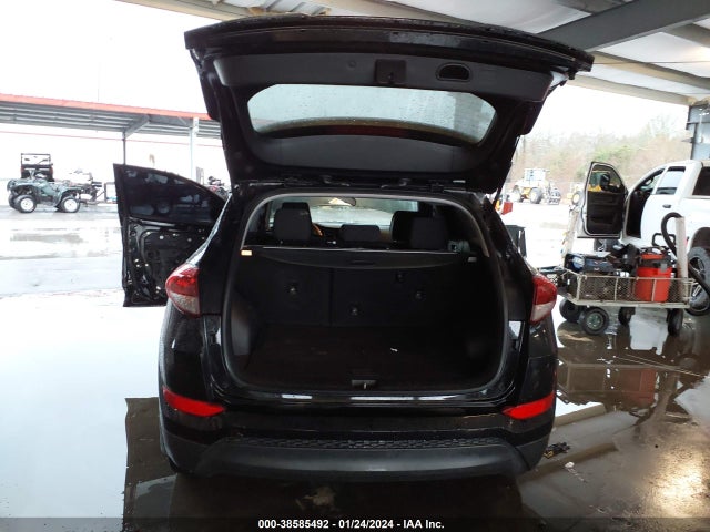 2016 HYUNDAI TUCSON SE VIN: KM8J33A45GU189516