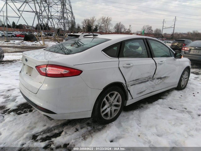 1FA6P0H71G5129598 Ford FUSION SE