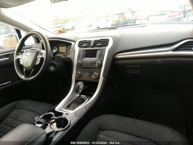 1FA6P0H71G5129598 Ford FUSION SE