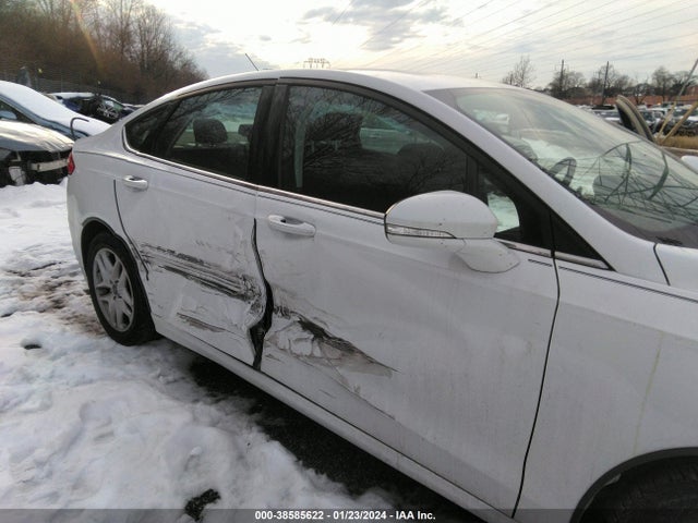 1FA6P0H71G5129598 Ford FUSION SE