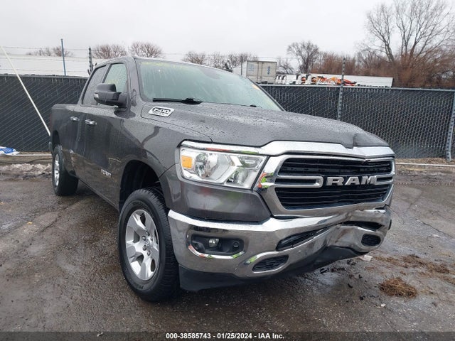 RAM 1500 Big Horn Quad Cab 4x4 6'4 Box 2020 1C6SRFBT8LN130051 головне зображення